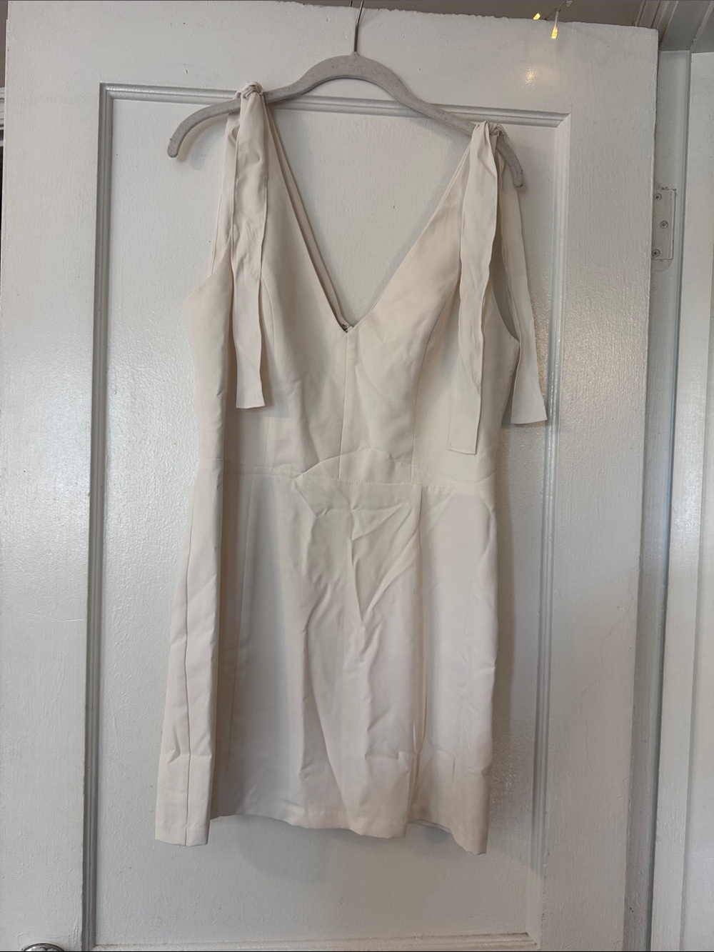 Women's Ivory V-Neck Tie-Shoulder Dress